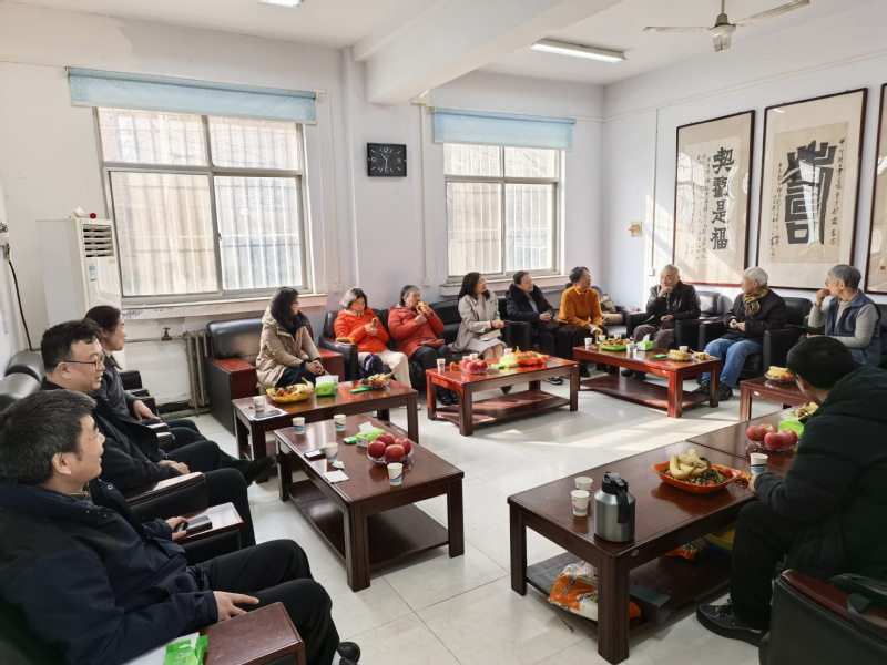 外国语学院召开退休教师迎新春座谈会